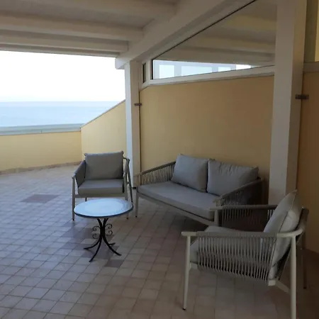 Vacanze Celeste Apartment *